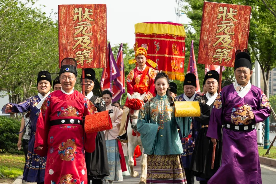 4b74e3d4a964a7fc3613433858729913.jpg 4b74e3d4a964a7fc3613433858729913.jpg